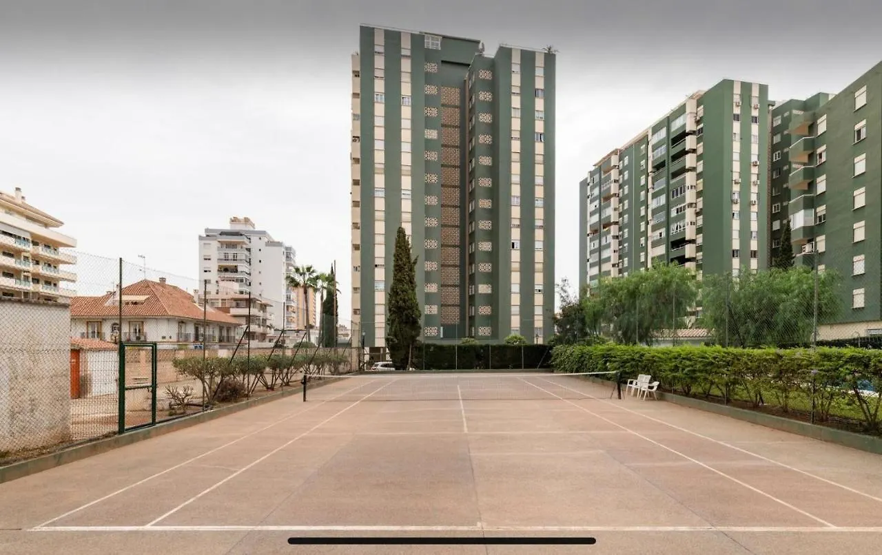 아파트 Piso En Los Boliches Con Vistazas 2 Dormitorios 푸엔히롤라