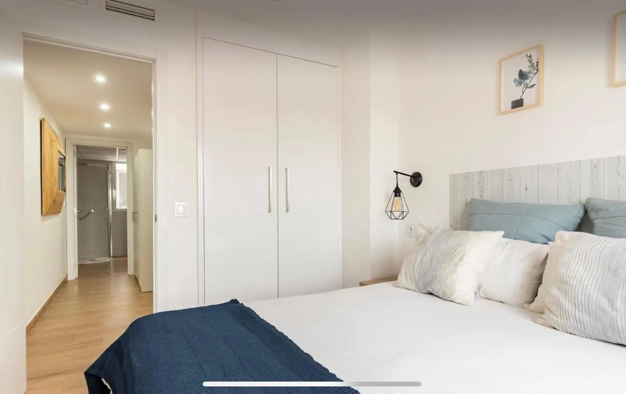 Piso En Los Boliches Con Vistazas 2 Dormitorios Fuengirola Daire