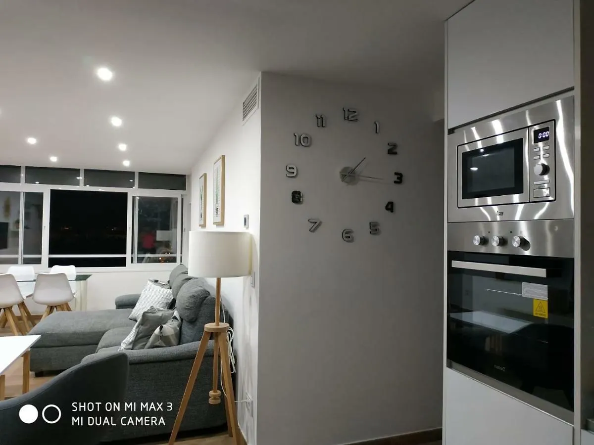 Piso En Los Boliches Con Vistazas 2 Dormitorios Fuengirola