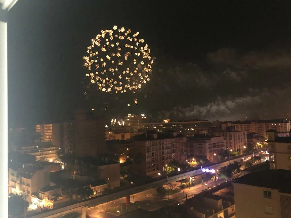 Daire Piso En Los Boliches Con Vistazas 2 Dormitorios Fuengirola